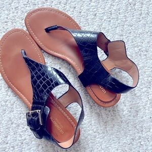 Liz Claiborne memory foam black sandals
